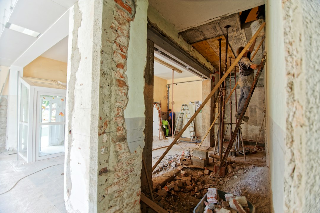 asbestos-older-toronto-homes-renovation
